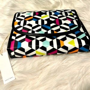 NWT Kestrel Travel Bag